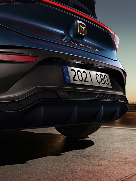 CUPRA Born Aurora Blue couleur avec pare-chocs arrière
