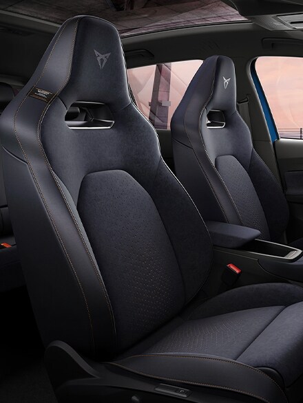 CUPRA Born avec bucket seats DINAMICA® 