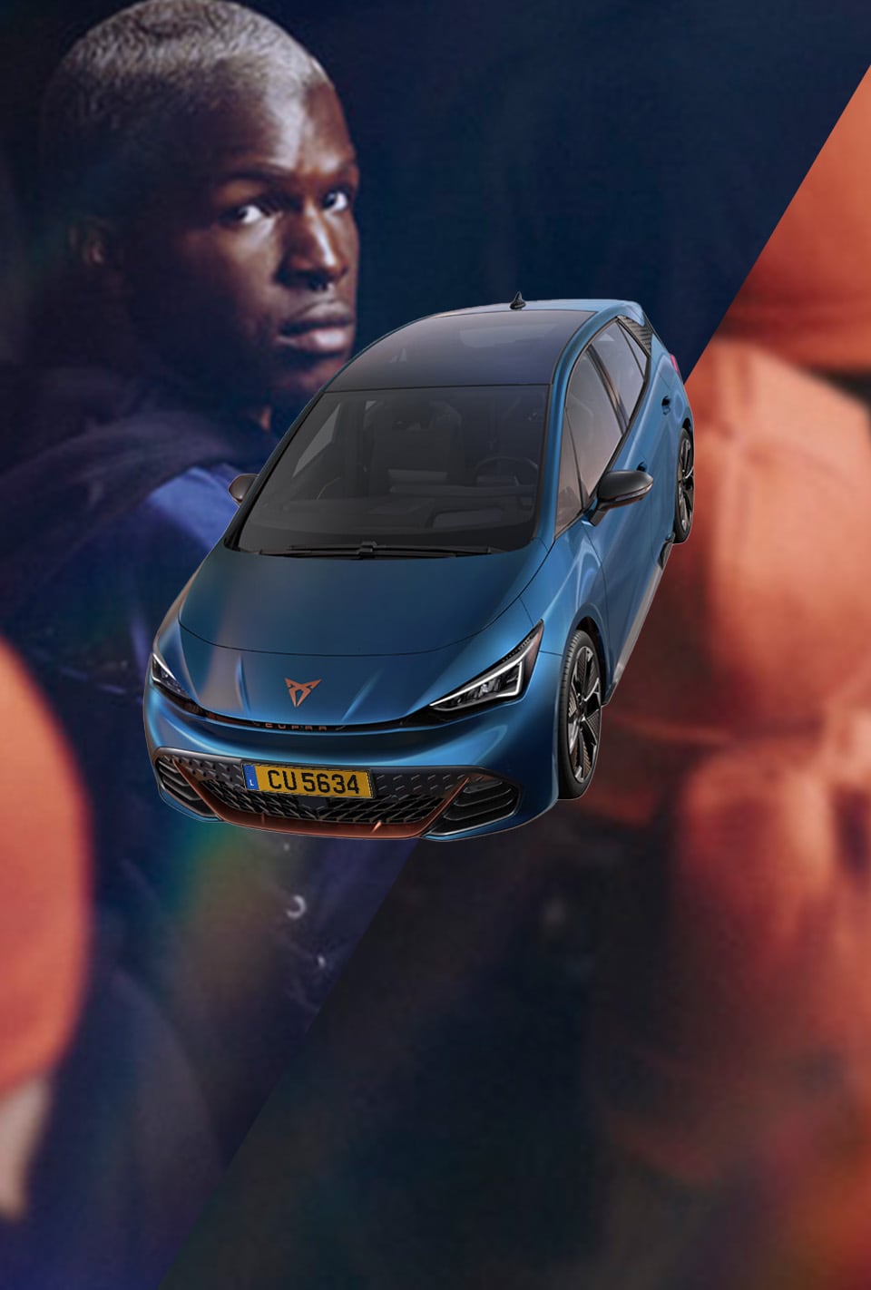 Cupra tavascan en bleu suspendu dans l'air.